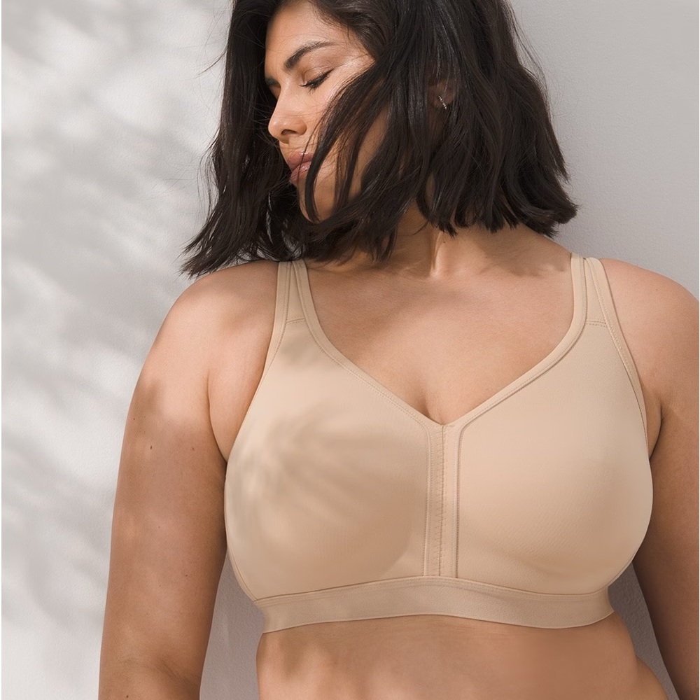 *NWT SOMA Embraceable Full Coverage Wireless Unlined Bra